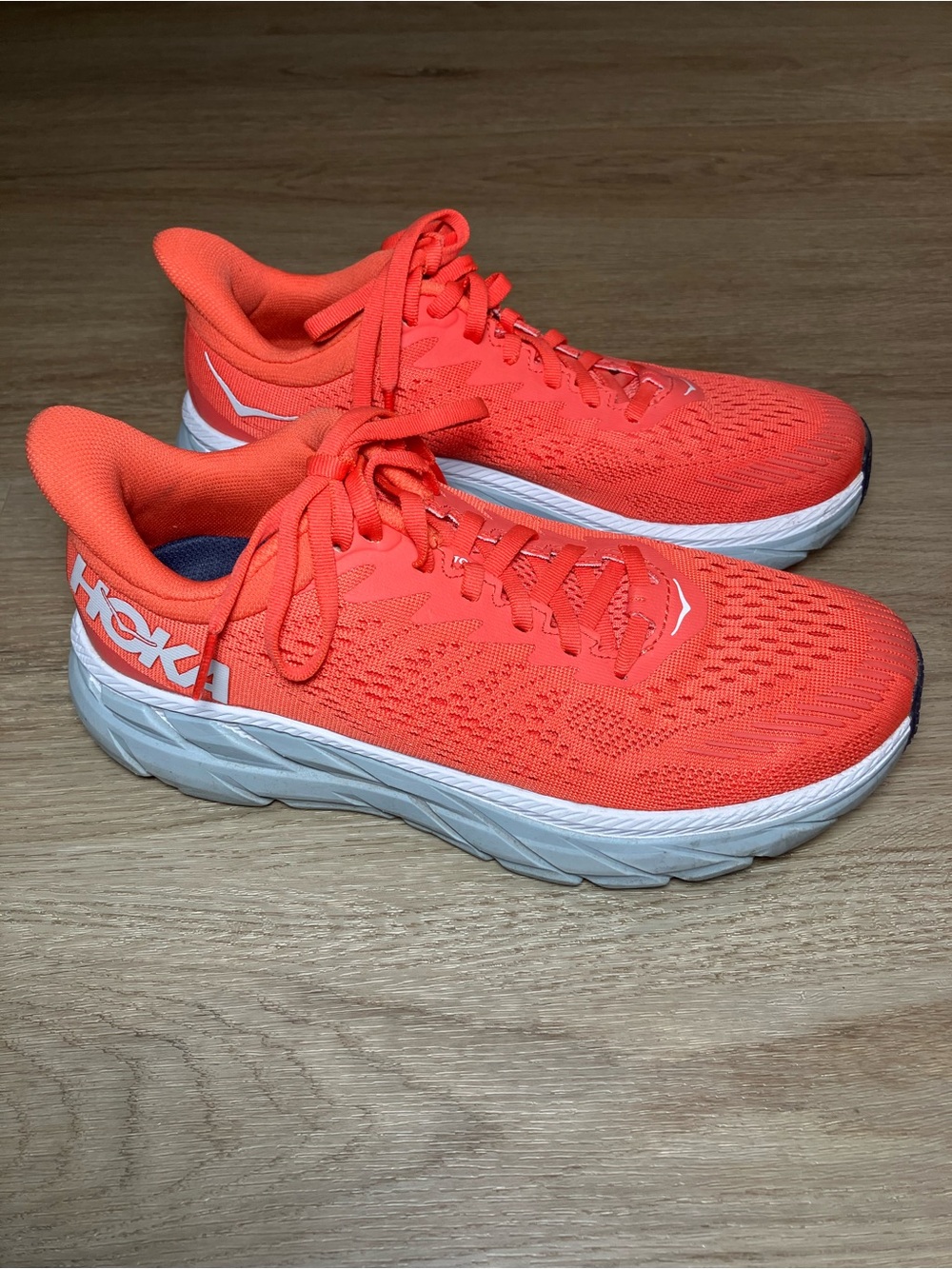 Hoka One One Clifton 7 women's running shoe size 7